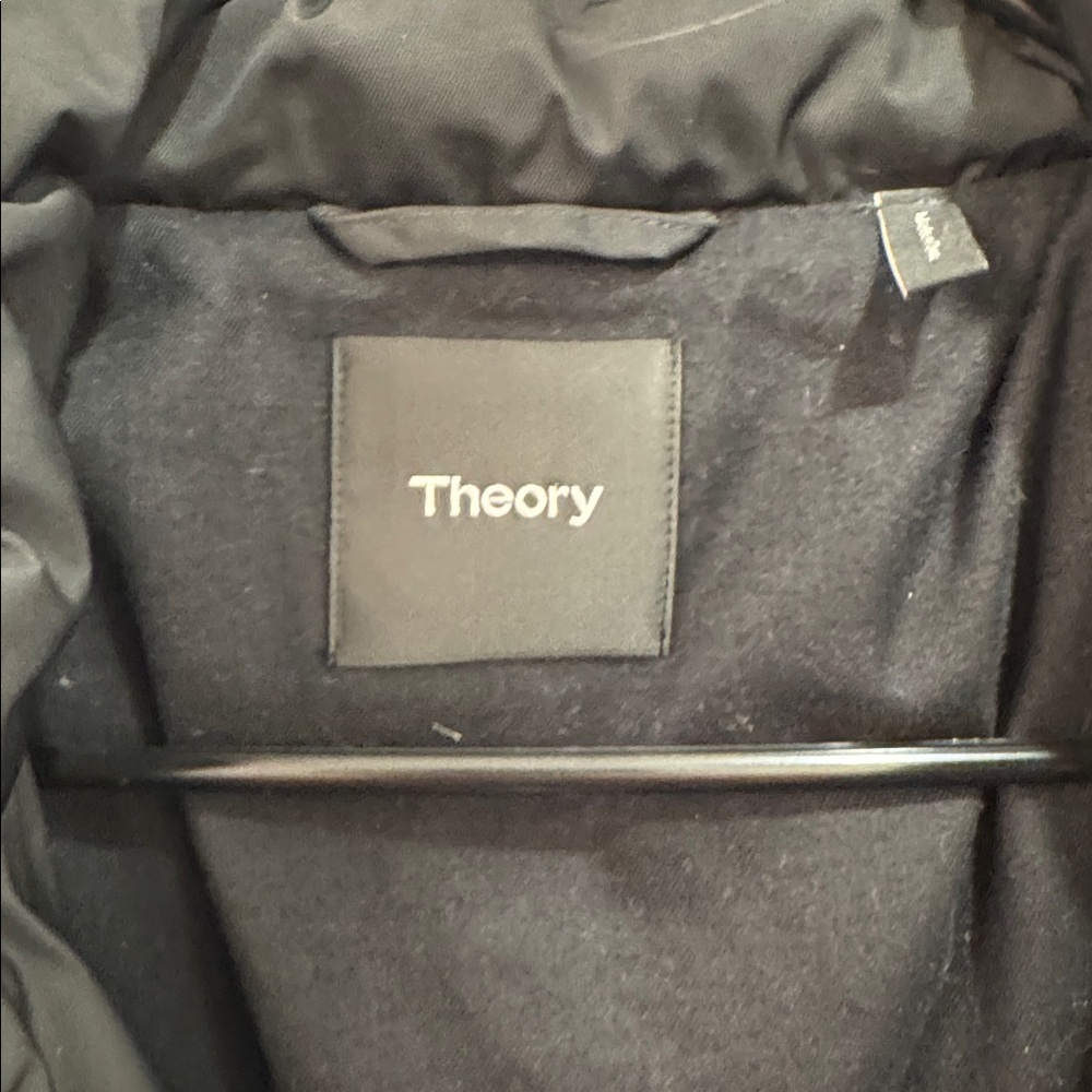 Theory Puffer Jacket - Picture 3 of 8